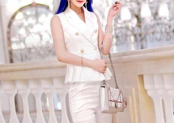 Feilin嗲囡囡 – Jennanni_Jen的运动合集：带着点小暧昧的壁纸体验