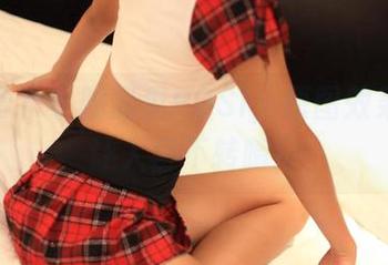 当全套水手服遇见ROSI，原图效果直接让人目不转睛！