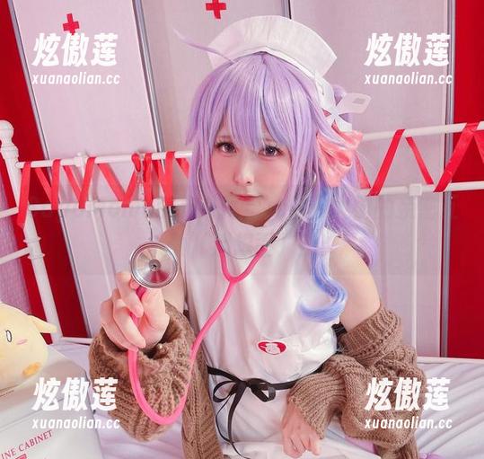 SayoMomo SayoMomo的户外写真:她和大树的亲密互动(别想歪)!