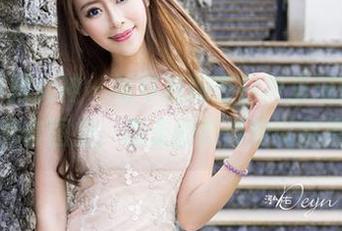 TGOD推女神 – 看可蕊娜在白裙里流转，无圣光套图里，游走的影像难以捉摸～
