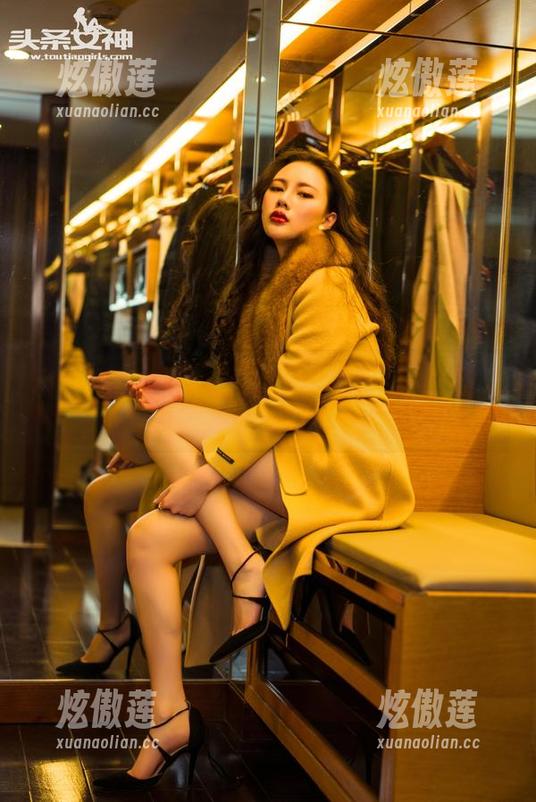 TouTiao头条女神-小热巴 TouTiao头条女神 - 小热巴的天台福利,随便一角度都藏着小心思