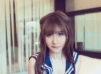 UGirls尤果网 – 就这？萌神妹妹黑白大片，高清分享让我直呼过瘾！