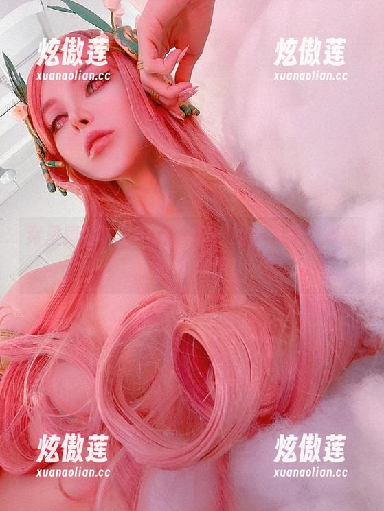Vinnegal 窝里蹲的Vinnegal和她的蛇喰梦子图集,分享真相!
