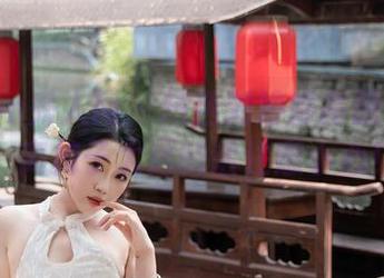 Xiuren秀人网 – 精选刘婷婷高跟鞋图片，离椅子太远的话注意小心！