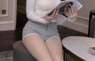 Xiuren秀人网 – 无圣光写真，徐莉芝Booty的温柔逐渐占据我的一些小想法…