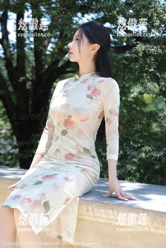 Xiuren秀人网-林文文yooki Xiuren秀人网 - 这才是林文文yooki,无圣光的短裙写真真有趣