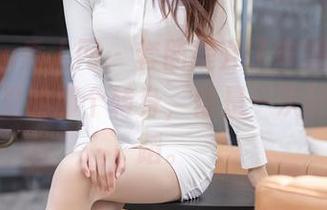 Xiuren秀人网 – 套图提升了审美，潘娇娇和服里的那个转身，像是一次轻盈的舞蹈。