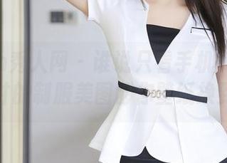 Xiuren秀人网 – 谁说只看手机少了内容，燕甘甘的制服美图够你壁纸换到明年！