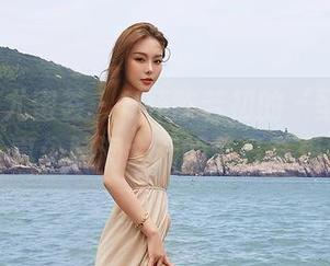 YouMi尤蜜荟 – H杯陈若初的‘圣诞’写真：脑洞大开的节日奇想
