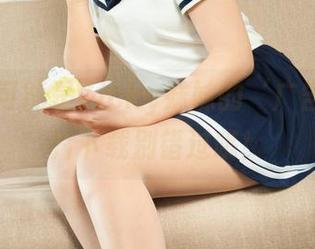 丽柜 – 可能是Vicky妹妹的‘广告’，图片下载别错过哦！