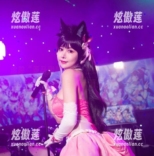 亚马逊鲶鱼 追踪“亚马逊鲶鱼”,在线见证她的蓝毛衣黑丝新风潮!