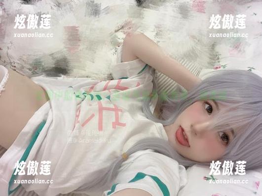 倦倦喵 套图中的倦倦喵:圣诞气息扑面而来,别想逃