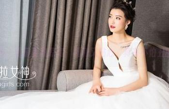 克拉女神 – 嘉萌素雅凉高，福利又贴心，真有不怕丑的勇气。
