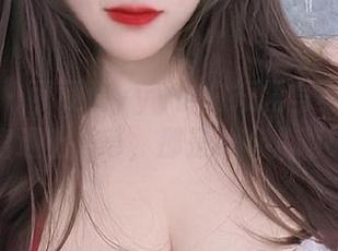 微密圈 – 可可西yyy的白短裙写真：当短裙遇上长草，那是啥味儿啊！