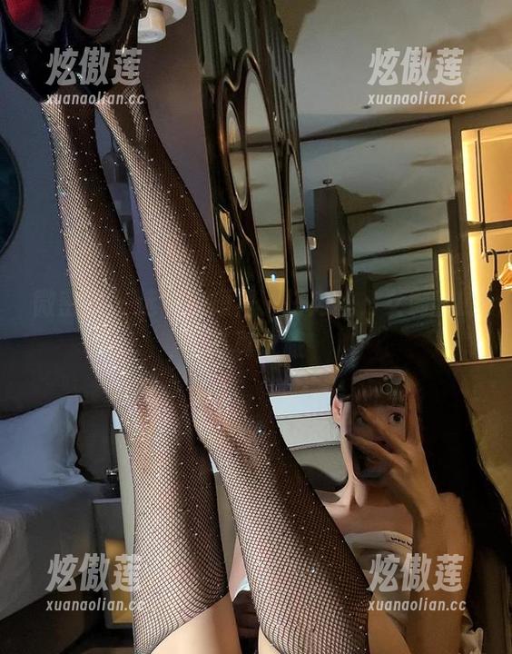 女刺客 微密圈 - 选一条短裙,搭肉丝,女刺客的写真之旅
