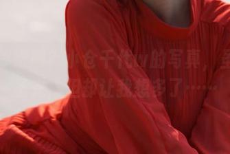 红色体操服？小仓千代w的写真，虽然无圣光，但却让我想多了……