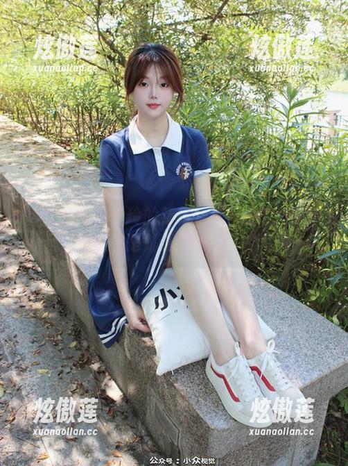 小众视觉-玲玲 小众视觉 - 玲玲的新作:夏日里的一缕清风,满满都是对蒸发的汗水的蔑视!