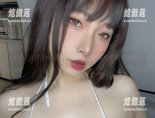 小泉学姐吖的小恶魔特辑，最新图库里包你乐开怀！