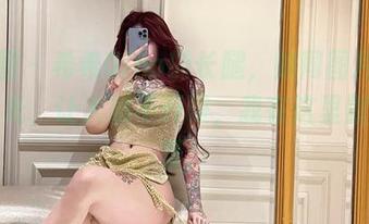 微密圈 – 希希Gina的长腿，如同图片中的一道光，让人挪不开眼，我在这里默默窃喜！