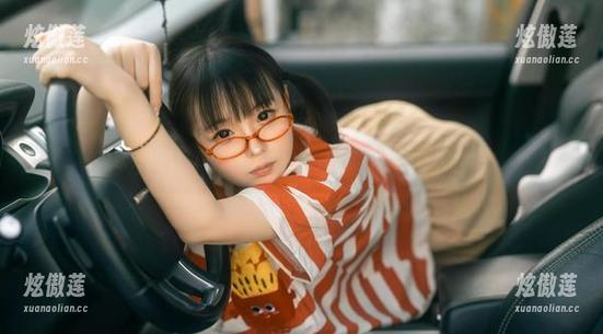 幼水铃衣 幼水铃衣的双人校服,先在网盘里瞅瞅,再决定要不要翻拍!