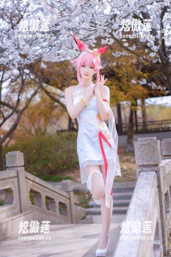弥音音ww 原图上线,弥音音ww的美腿:打破常规,腿也能当星星!