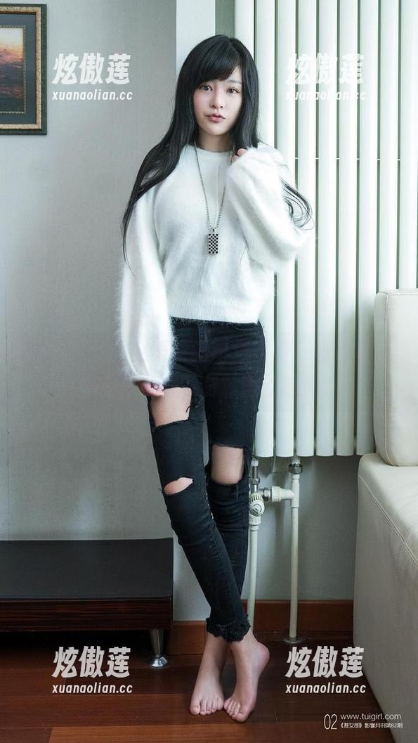 推女郎-艾栗栗 推女郎 - 看艾栗栗的粉色写真,图片里好像有很多在窃窃私语的时光。