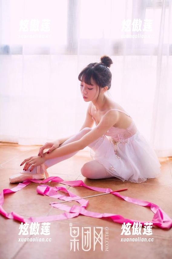 果团网-龚玥菲 果团网 - 龚玥菲的无圣光日常,套图见证了她的“秘密”生活。
