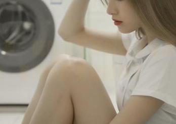 梦丝女神 – 晓晓的写真图册里有裙子，还有我一脸懵逼的样子。
