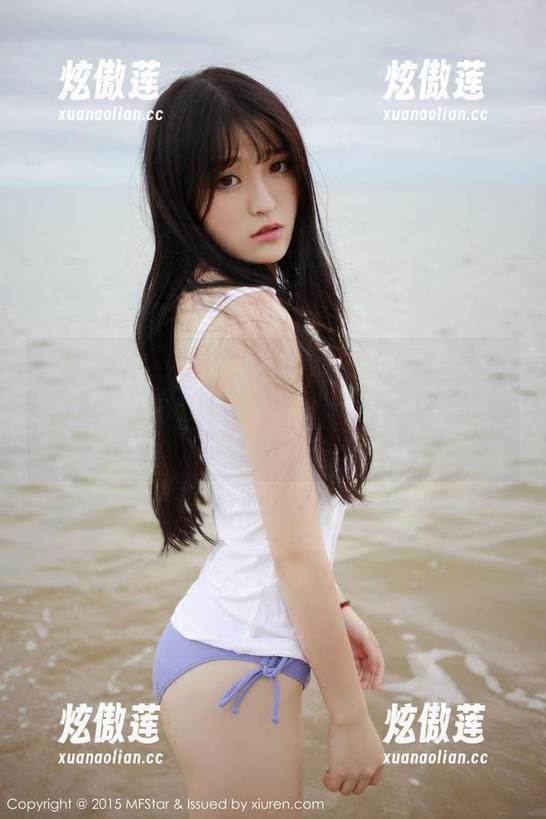 模范学院 - 无圣光的瑜伽界新领军：唐琪儿Beauty的原图是否约会了轻松和优雅？