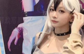 清青琴玖写真：心似海，一不小心就掉入波涛汹涌里，救命啊！