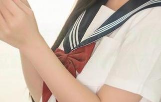爆机少女喵小吉黑丝全套，图片随便一瞥就能让人忘记时间的存在。