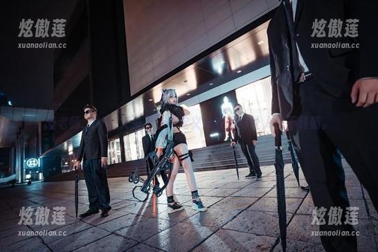 爱老师_PhD 爱老师_PhD又来了,自定义泳衣写真让人目不转睛。