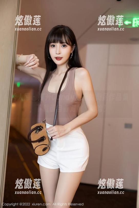 秀人网-Candy糖糖 秀人网 - 打开Candy糖糖的美足作品集,下载请自备对象,哈哈!