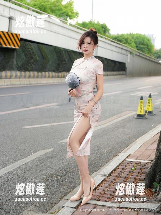秀人网-Luffy菲菲 秀人网 - Luffy菲菲的毛衣色彩,最新的美图触动了我的审美神经