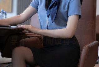 秀人网 – 在比基尼作品中探寻安沛蕾，分享不一样的设计灵感