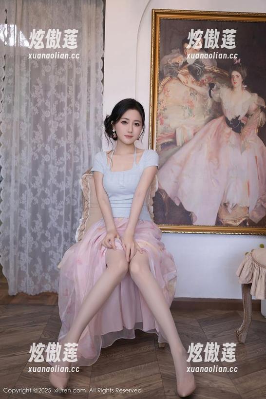秀人网-小蛮妖Yummy 秀人网 - 小蛮妖Yummy高跟鞋写真更新:换上高跟,走路都带风,偶尔撞到墙也要优雅地转身。