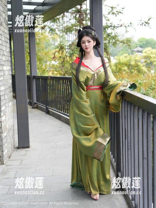 秀人网-徐莉芝Botty 秀人网 - 徐莉芝Botty的姐姐在这本写真集里跳舞,分享那些轻松自在的每一天。