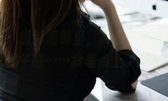 秀人网 – 最新图册里，林乐一教我用瑜伽代替午睡……我差点上了贼船。