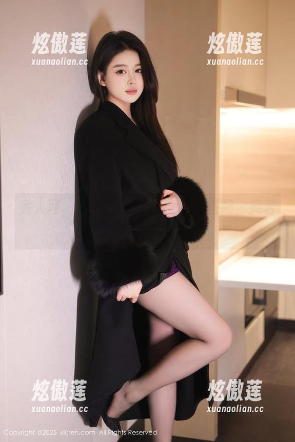 秀人网-林子遥 秀人网 - 当林子遥上线:礼服搭配,宛若美图一幅幅呈现