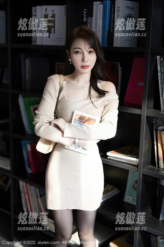秀人网-陈雅漫VICKY 秀人网 - 陈雅漫VICKY的图包:清纯,比你上次约会还要虚幻