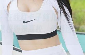 美媛馆 – 在线打卡子纯儿Annie的校服美图，虽然校服是高校，但是这气场属于她。