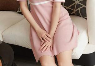 蜜桃社 – 在伊琳的白丝私拍里，简约却悄然流露着点点小情绪。
