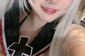 教室探险！贝贝琪Becky的‘免费’下载，无需考试就能看到的卷子！