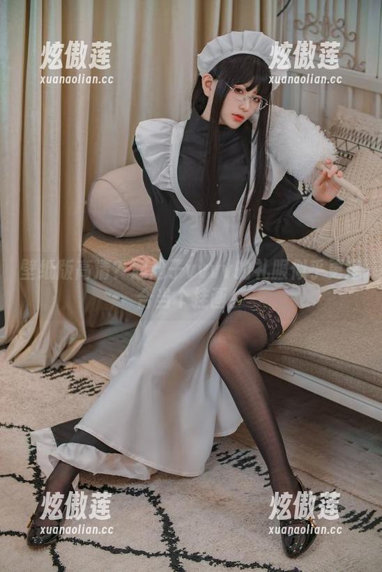 起起子vvvv 壁纸版高清?起起子vvvv的礼服似乎更适合当个挂画。