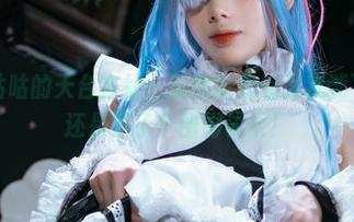 阿九从不咕咕的天台在线：拍照时我以为我能飞——结果还是摔了个四脚朝天！