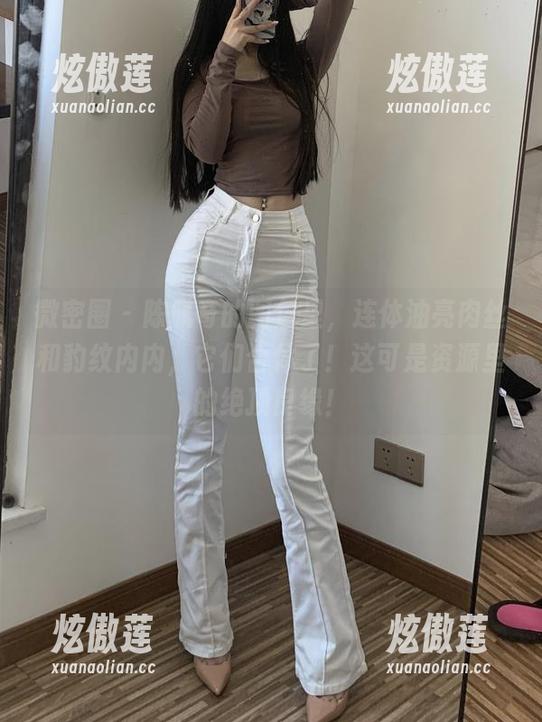 陈佩奇 微密圈 - 陈佩奇的图包里,连体油亮肉丝和豹纹内内,它们合体了!这可是资源里的绝顶良缘!