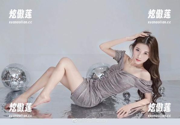 微密圈 - 一言不合就穿皮衣：黎允熙baby的合集壁纸够烧！