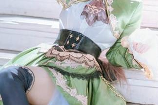 黑龙贯通的裤里丝：这身cos够不够带感？
